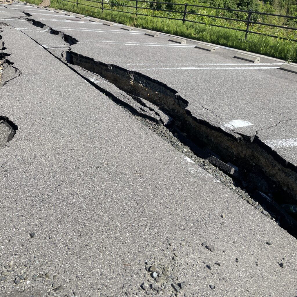 能登半島地震で地割れが起こった場所