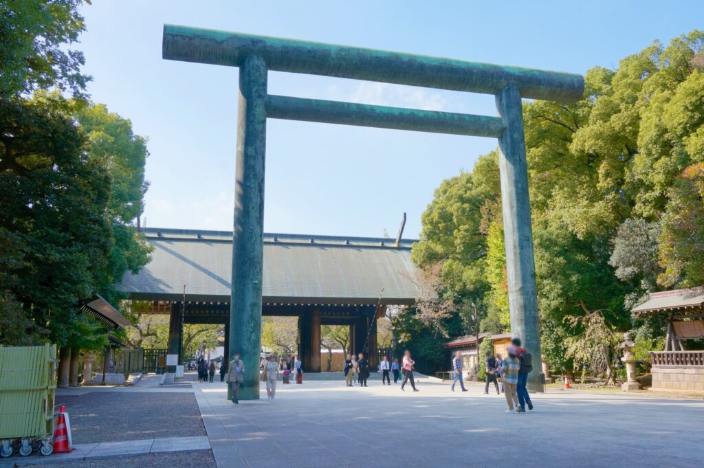 靖国神社の外観を撮影した写真