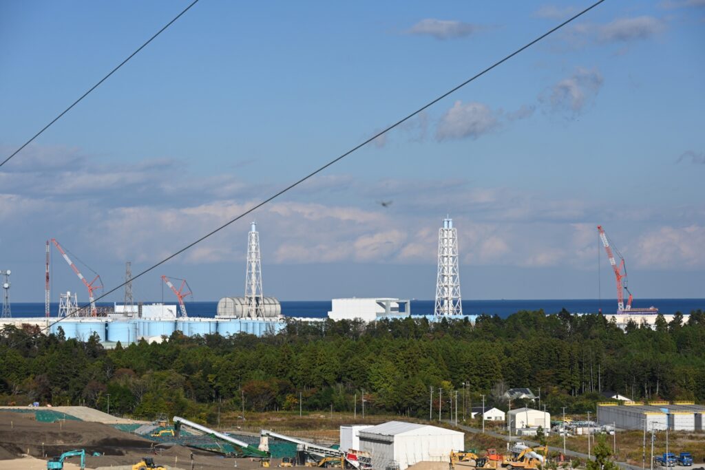 福島第一原子力発電所の外観を撮影した写真