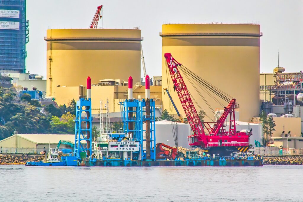 美浜原発の外観を撮影した写真