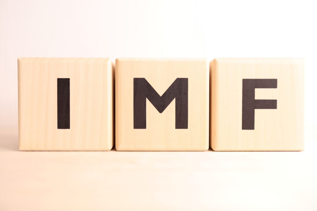 IMFのシンボルマークを撮影した写真