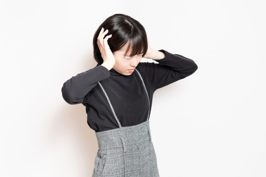 迷惑行為を注意している人