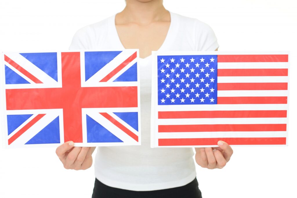 イギリスとアメリカの国旗を撮影した画像