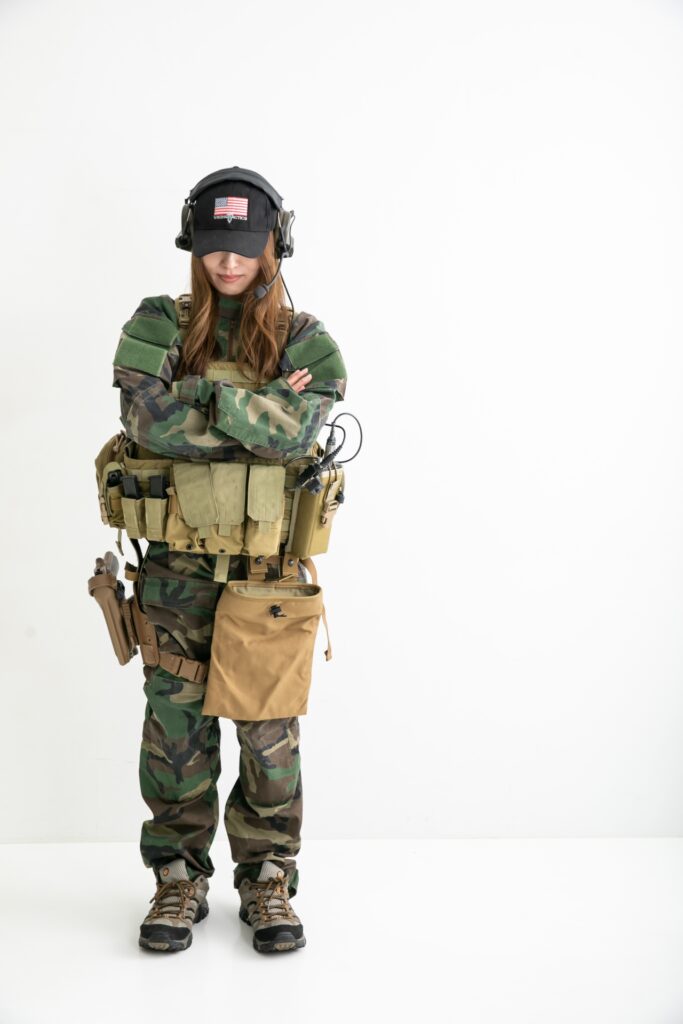 武装している兵士をイメージした画像