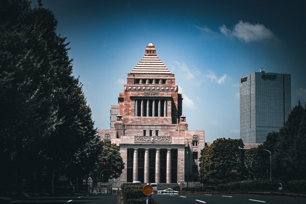 国会議事堂の外観を撮影した写真