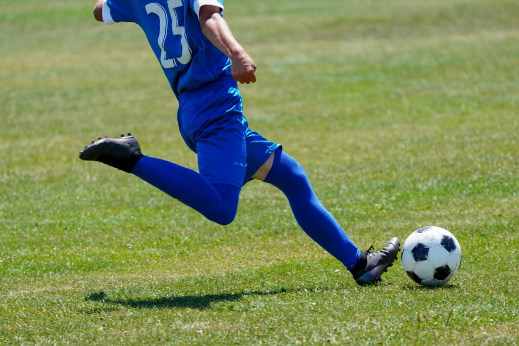 サッカー選手を撮影した画像