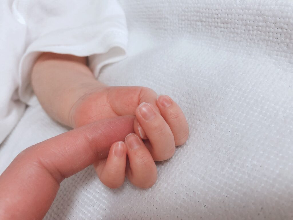 赤ちゃんを撮影した写真