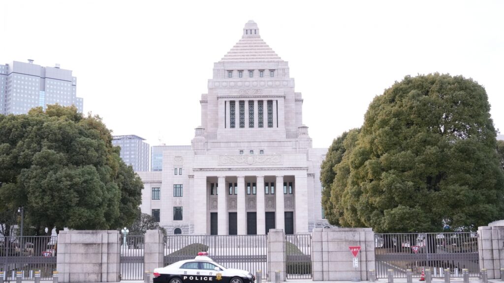 国会議事堂の外観を撮影した写真