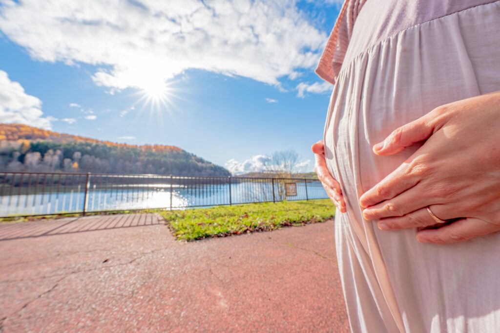 妊婦をイメージした画像