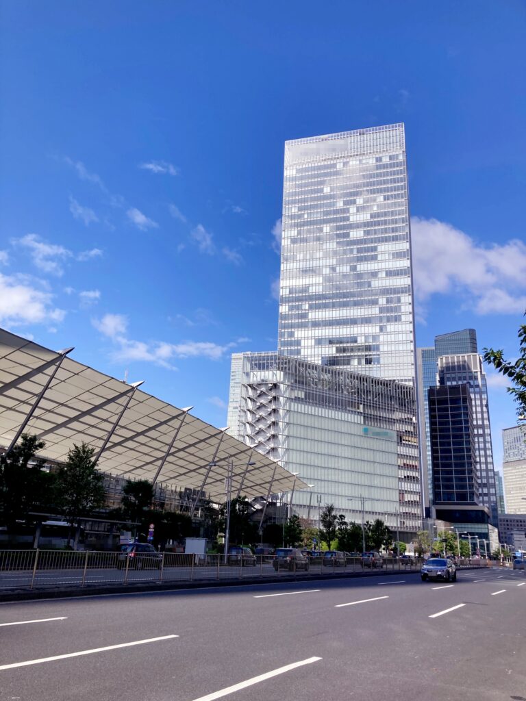 東京駅の周辺を撮影した写真