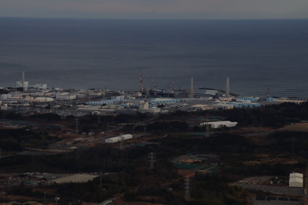 福島原発の外観を撮影した写真