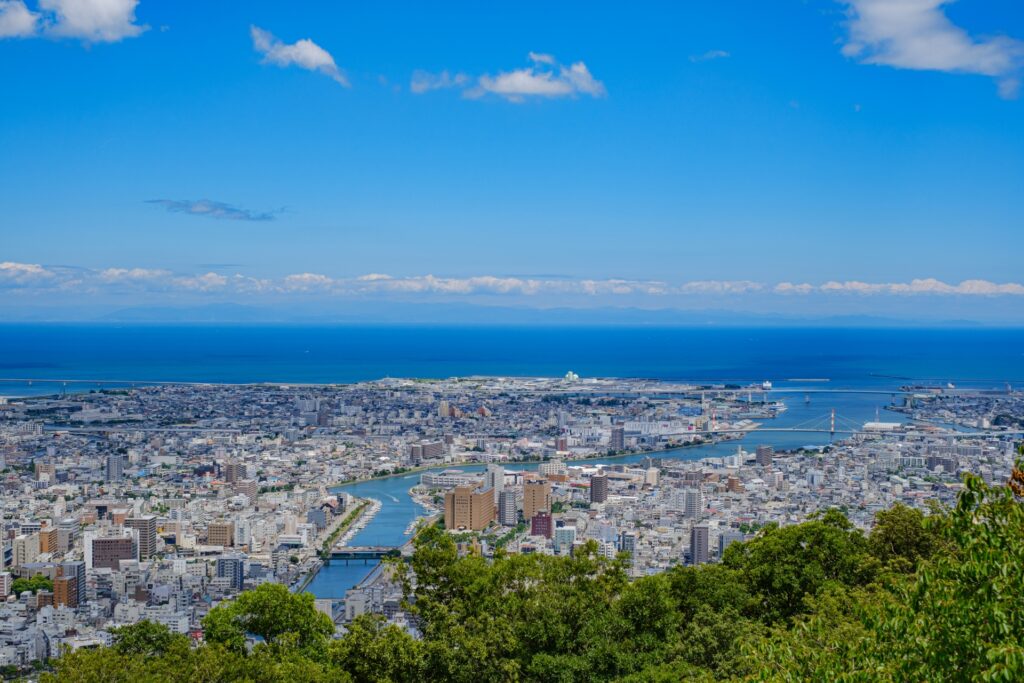 徳島県の外観を撮影した写真