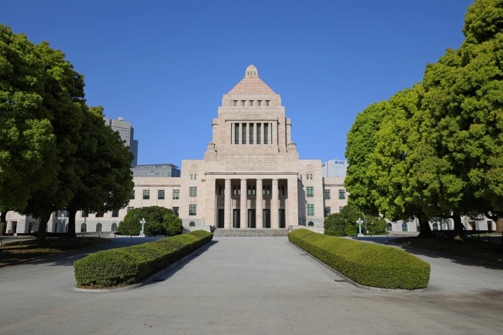 国会議事堂の外観を撮影した写真