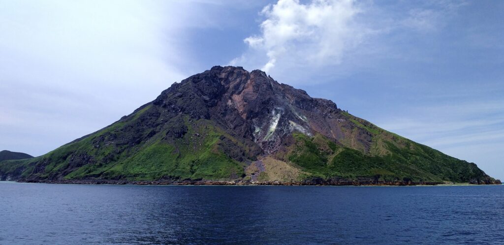 硫黄島を撮影した画像