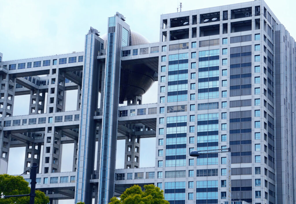 フジテレビの外観を撮影した画像