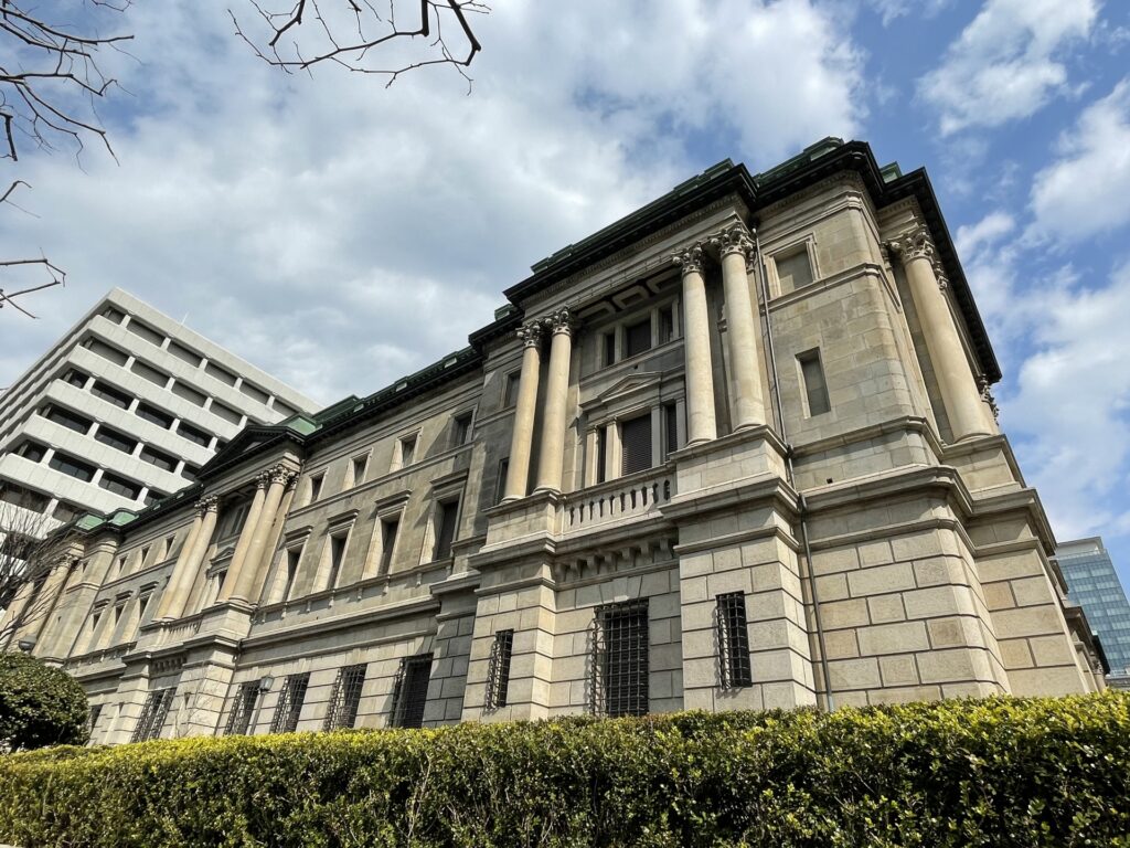 日本銀行の外観を撮影した画像