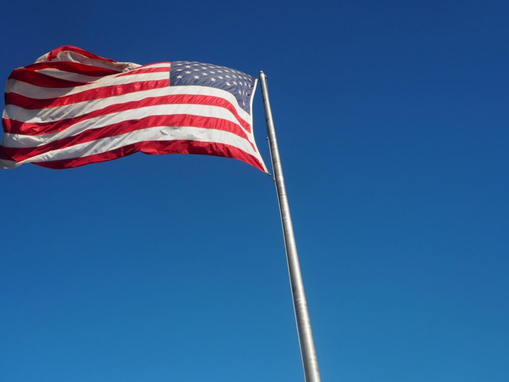 アメリカの国旗を撮影した画像
