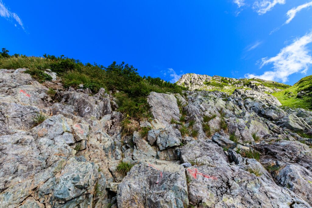 山岳遭難をイメージした画像
