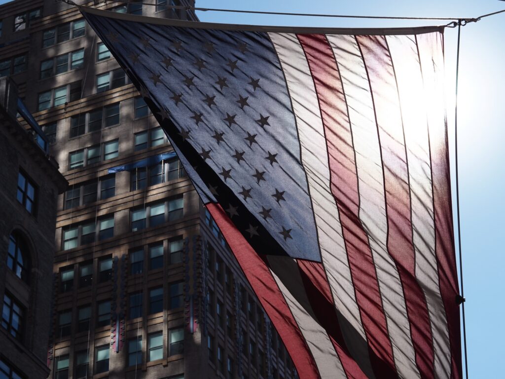 アメリカの国旗を撮影した画像