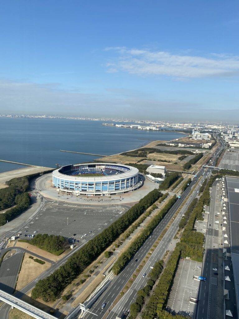 ZOZOマリンスタジアムの外観を撮影した画像