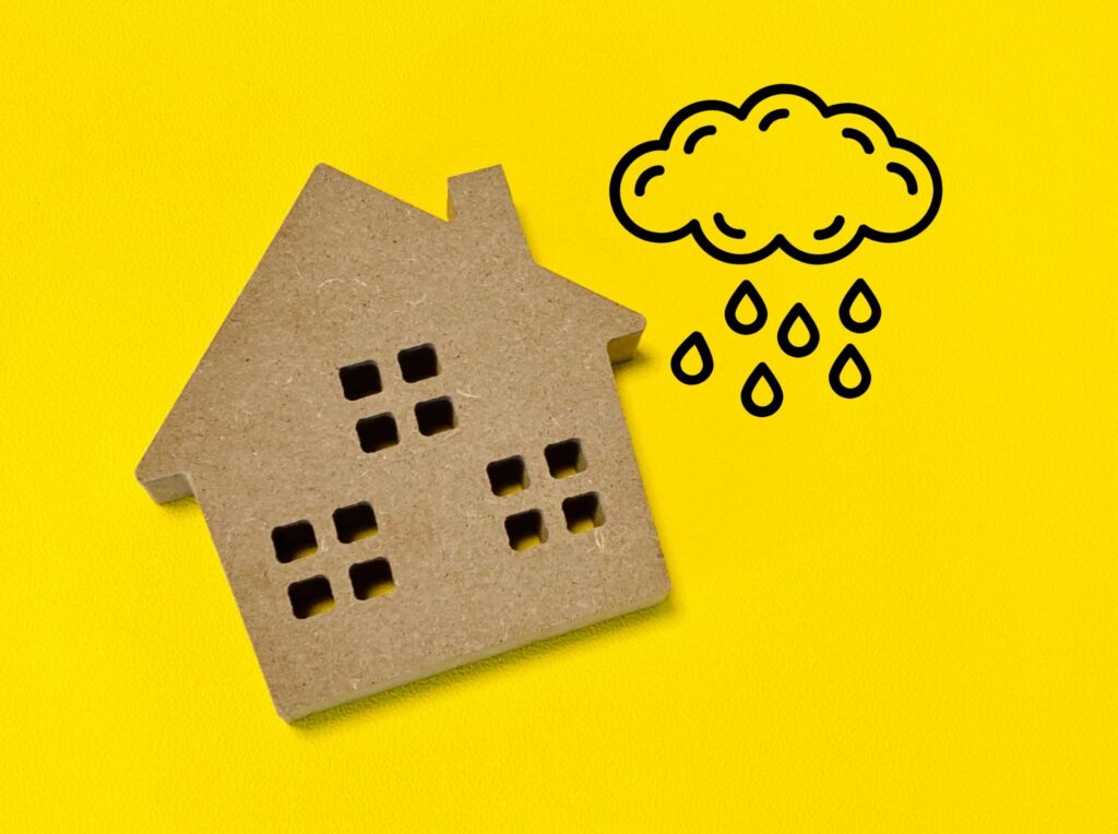 雨模様の上空を撮影した画像
