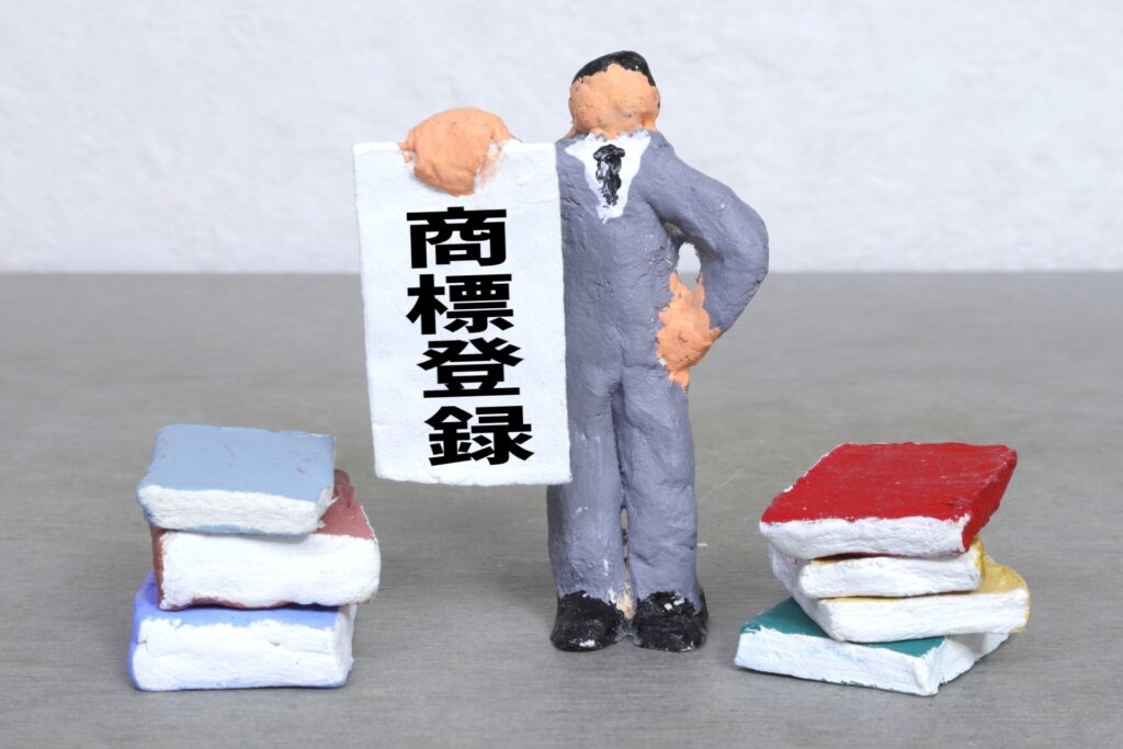 商標登録を検討している企業をイメージした画像