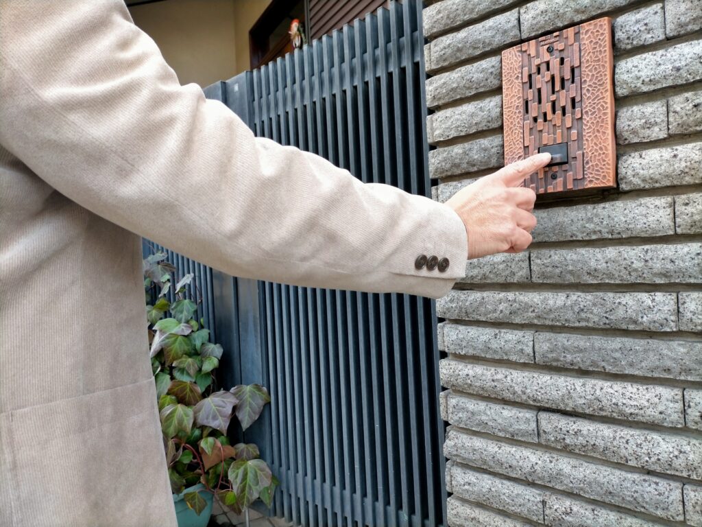 家庭訪問をイメージした写真