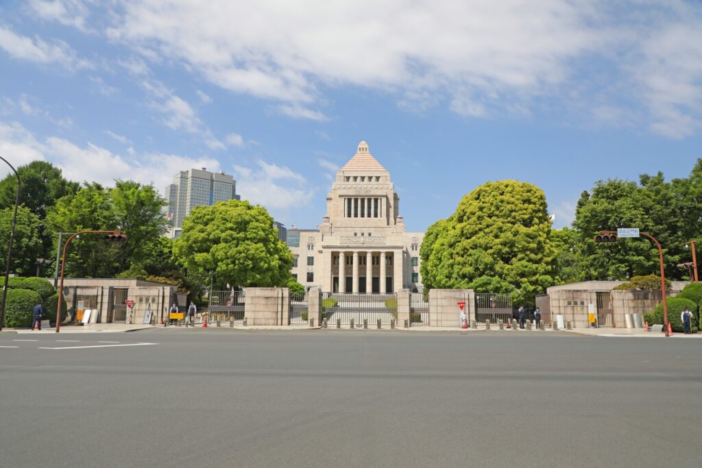 国会議事堂の外観を撮影した画像