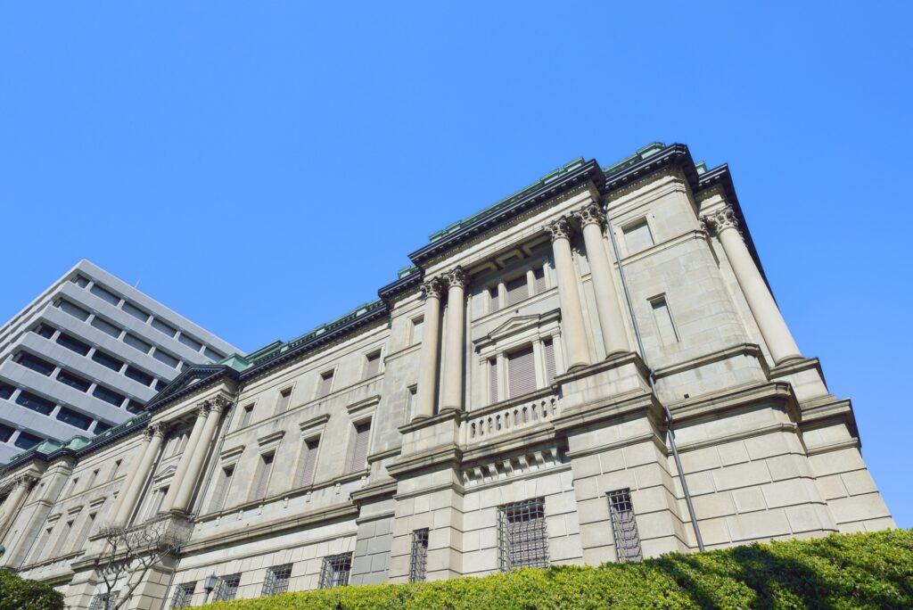日本銀行の外観を撮影した写真