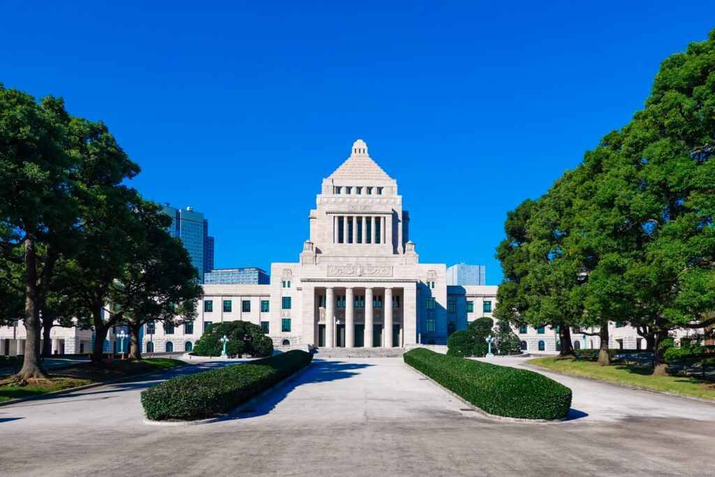 国会議事堂の外観を撮影した写真
