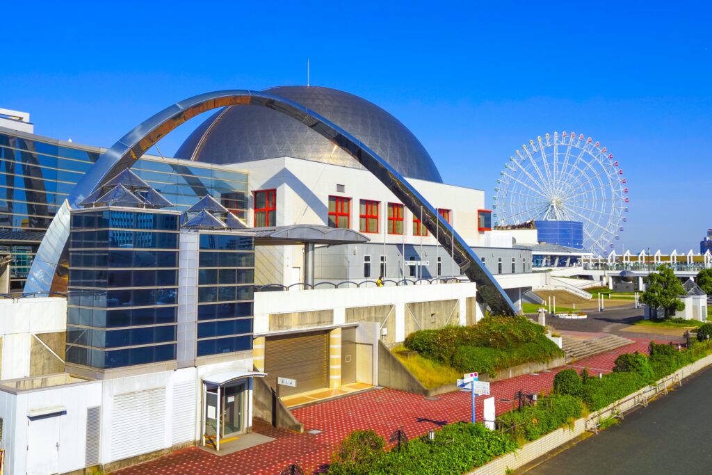 名古屋港水族館の外観を撮影した写真