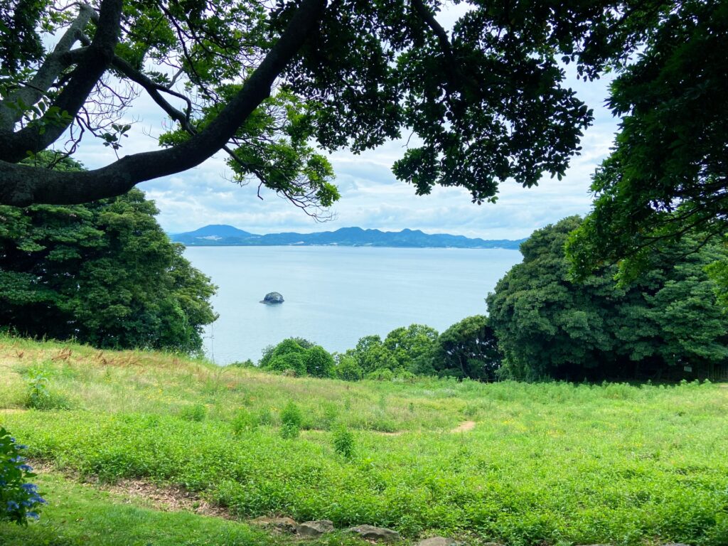 能古島の外観を撮影した写真